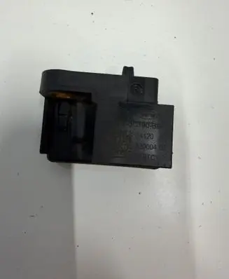 Land Rover Range Rover Sport L461 Acceleration sensor M8E23C190BB