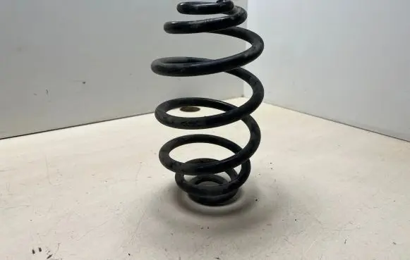 Skoda Superb B5 (3U) Rear coil spring