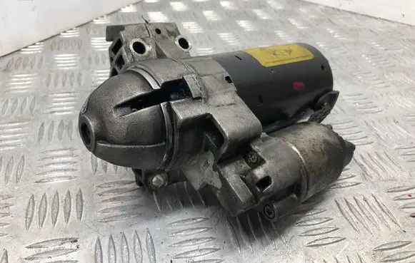BMW 5 F10 F11 Starter motor 8506657 0001148010