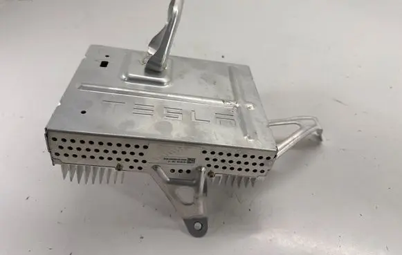 Tesla Model 3 Sound amplifier 107974800F