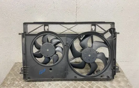Renault Trafic III (X82) Radiator cooling fan shroud 1180627X 214818795R