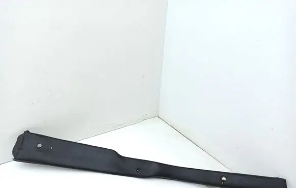 Mercedes-Benz COMPAKT W115 (B) pillar trim (bottom) 