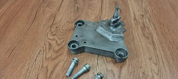 Renault Espace IV Gearbox mounting bracket 8200416338