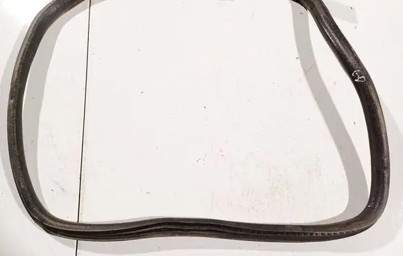 Rubber seal rear door