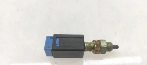 Clutch pedal sensor