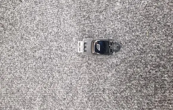 Volvo XC90 Electric window control switch 31376458