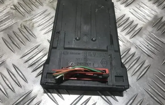 Renault Laguna II Parking PDC control unit/module 21653101 p8200006159