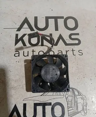 BMW 7 F01 F02 F03 F04 Engine control unit/module fan 6983075 9507A1 13745210