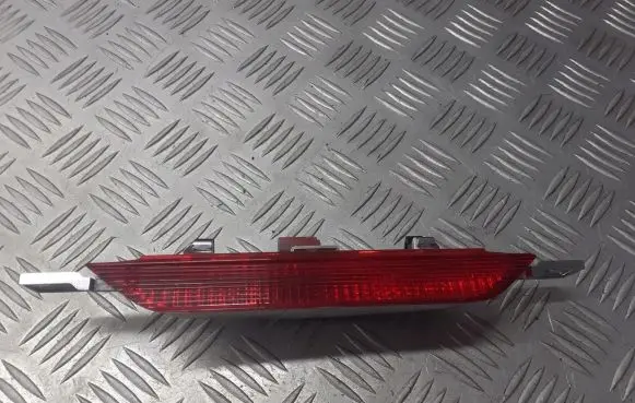 Toyota Corolla E120 E130 Third/center stoplight