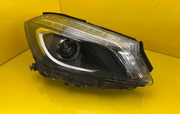 Mercedes-Benz A W176 Headlight/headlamp A1768201261