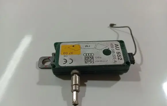 Audi A6 S6 C5 4B Antenna control unit 202146706326
