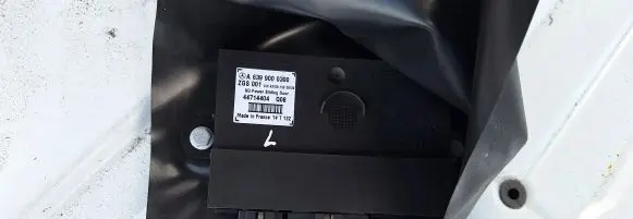 Mercedes-Benz Vito Viano W639 Door control unit/module A6399000300