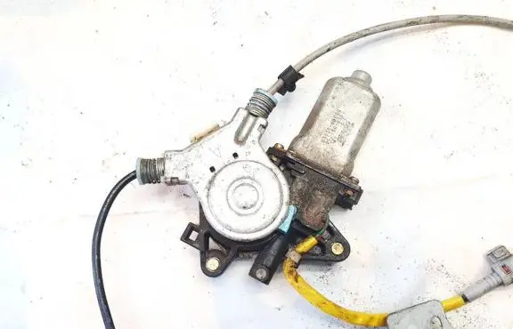 Suzuki Baleno EG Rear door window regulator motor 8353060g00 83530-60g00