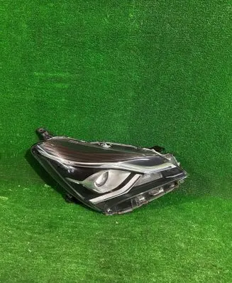 Toyota Yaris Headlight/headlamp