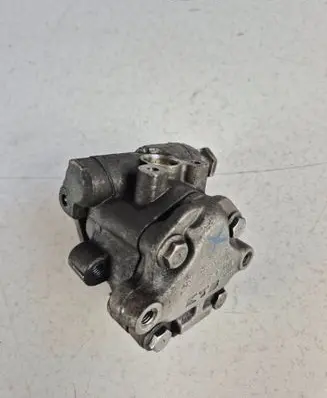 Audi Q7 4L Power steering pump 7L8422154ES