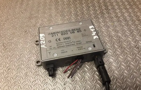 Mercedes-Benz CLK A209 C209 Phone control unit/module 2118200885 A2118200885