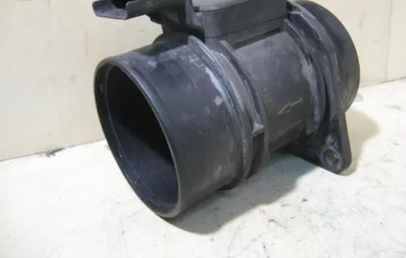 Volvo S40, V40 Mass air flow meter 8ET00914200 19DCI SIEMENS5WK9620