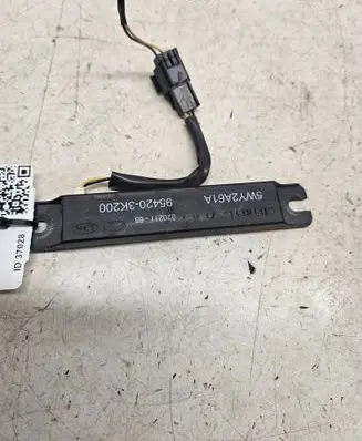 Hyundai Sonata Aerial antenna amplifier 954203K200