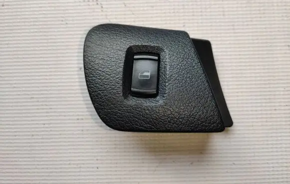 Skoda Octavia Mk1 (1U) Electric window control switch 1u1867186c