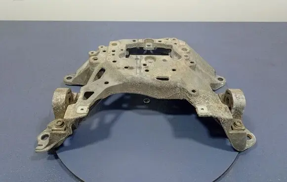 Audi RS Q8 Gearbox mounting bracket 4M0399262C