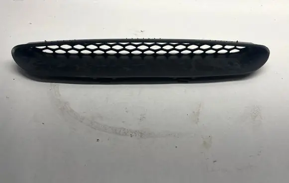 Ram 1500 Quarter panel pressure vent 68202462AD