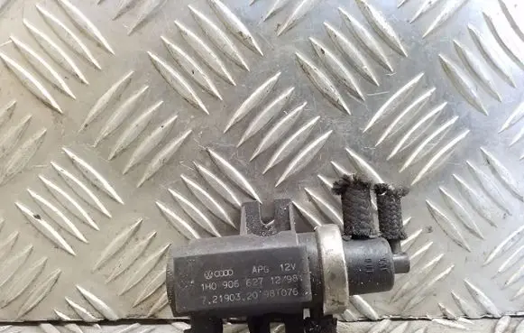Audi A3 S3 8L Turbo solenoid valve 1H0906627