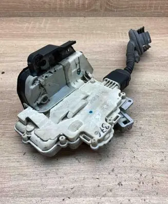 Audi A6 S6 C6 4F Rear door lock 4F0839015A