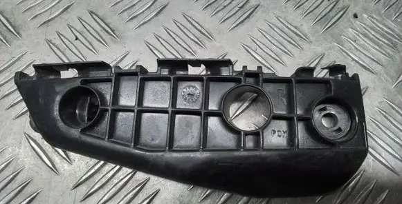 Front bumper mounting bracket