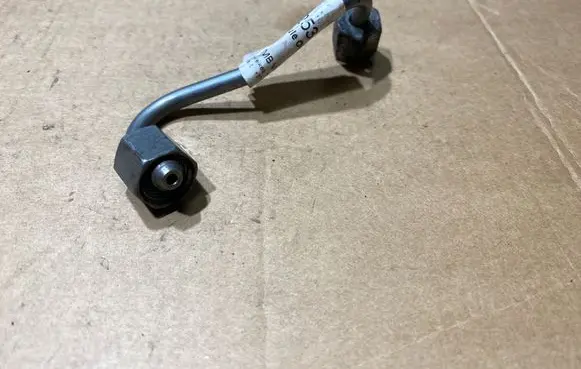 Mercedes-Benz Sprinter W906 Fuel injector supply line/pipe A6510702533 6510702533