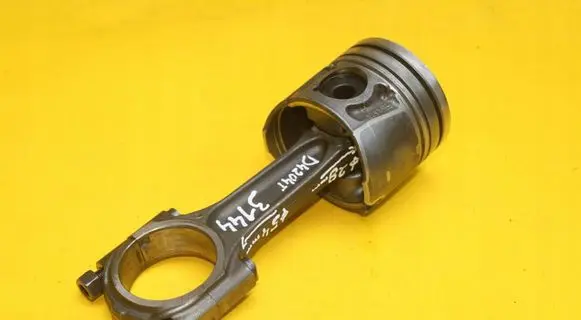 Ford Mondeo MK IV Piston with connecting rod
