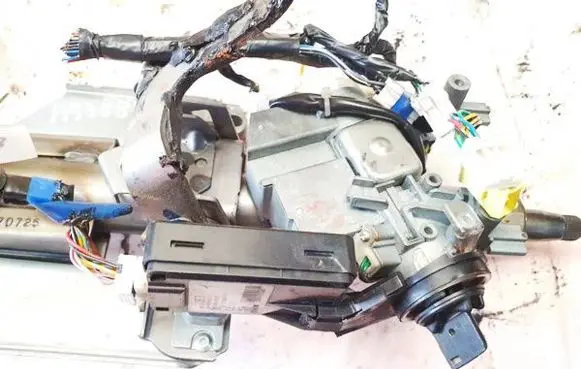 Mitsubishi Outlander Ignition lock g8d640mrame g8d-640m-ram-e