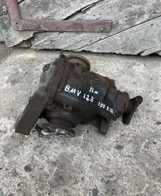 BMW 1 E82 E88 Rear differential 756622301 E2033