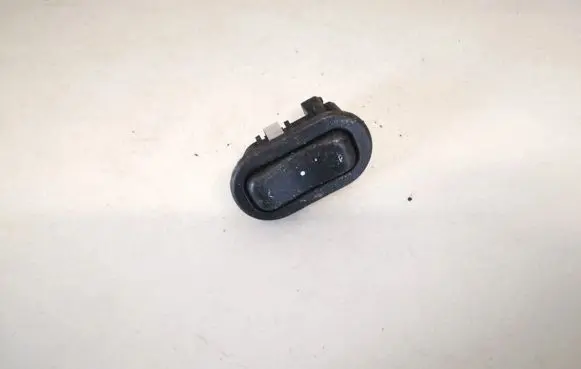 Opel Zafira A Windscreen/window heater switch 13363100 90561388