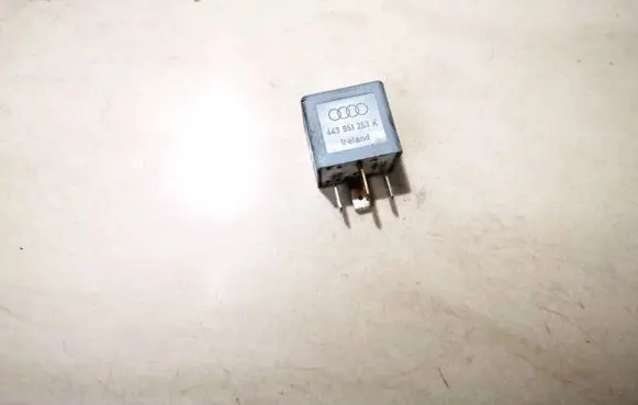 Audi A4 S4 B5 8D Other relay 443951253k