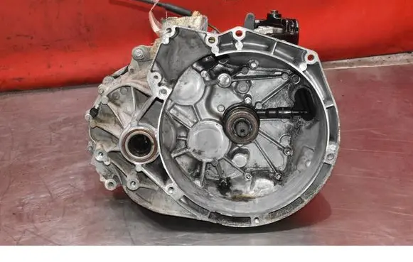 Manual 6 speed gearbox