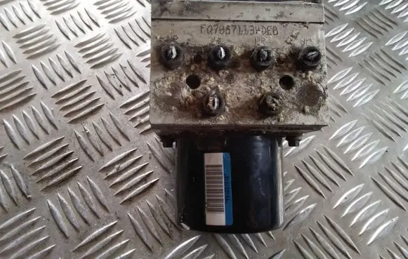 Volkswagen PASSAT B6 ABS Pump 3C0614109 16420501 S118676026D