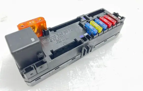Mercedes-Benz C W202 Fuse module A0005400072