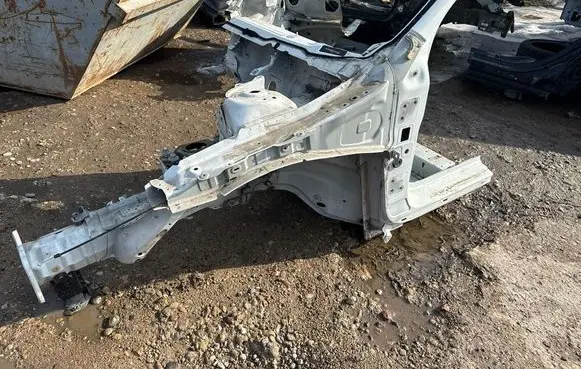 Volvo S60 Front quarter panel 31364179 31276354 31333742