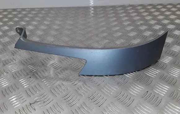 Daewoo Tacuma Under headlight/headlamp trim 96349676
