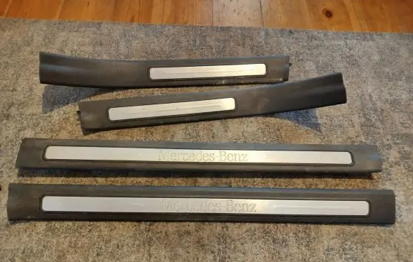 Mercedes-Benz A W169 sill trim set (inner) A1696801074 A1696800974 A1696801174