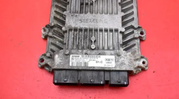 Volvo V50 Engine control unit/module ECU 30729518