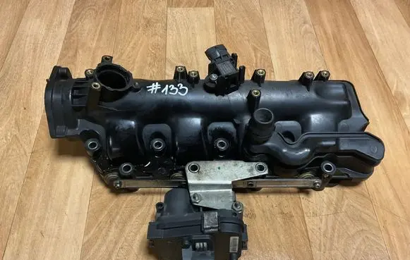 Opel Insignia A Intake manifold 55571993 CW0098592D 11310157