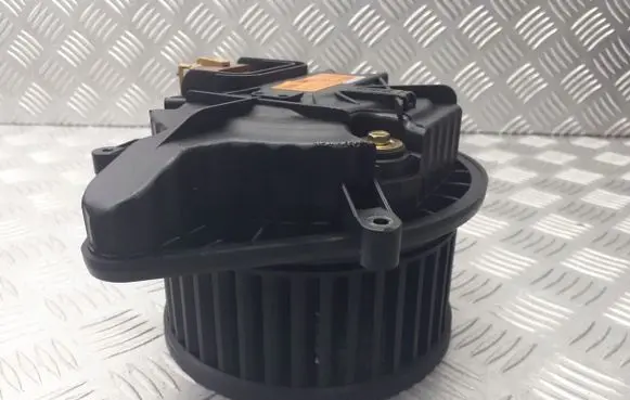 Audi A4 S4 B6 8E 8H Engine control unit/module fan 8E1820021E