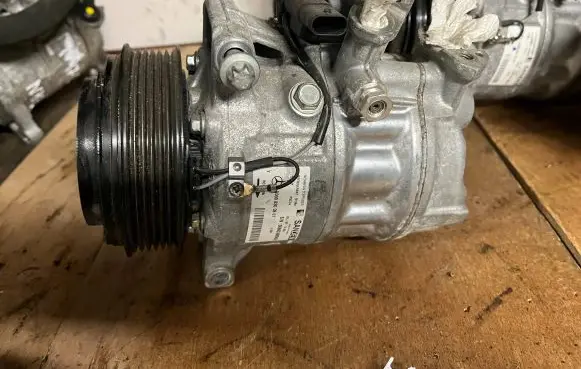 Mercedes-Benz GLC X253 C253 Air conditioning (A/C) compressor (pump) A0008303801