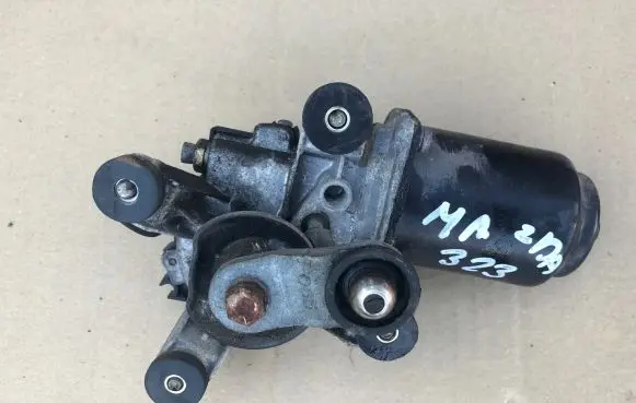 Mazda 323 F Wiper motor
