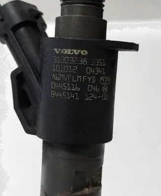 Volvo V60 Fuel injector 0445116046 B44514112400