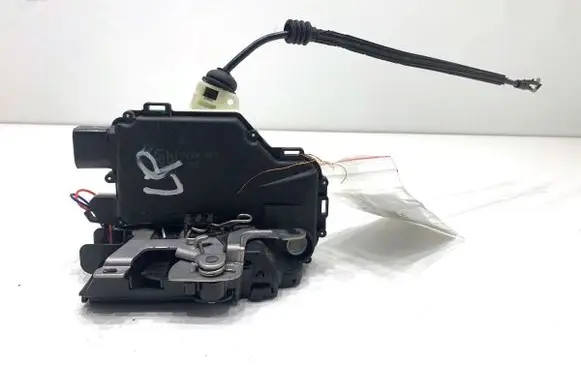 Seat Toledo II (1M) Front door lock