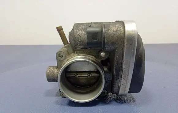 Chevrolet PT Cruiser Throttle body valve 4777860AA