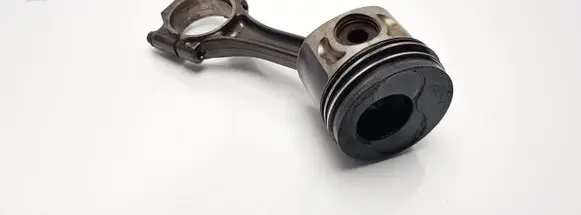 Ford Galaxy Piston with connecting rod