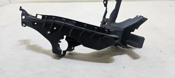 Audi A4 S4 B8 8K Headlight/headlamp mounting bracket 8K0805608B